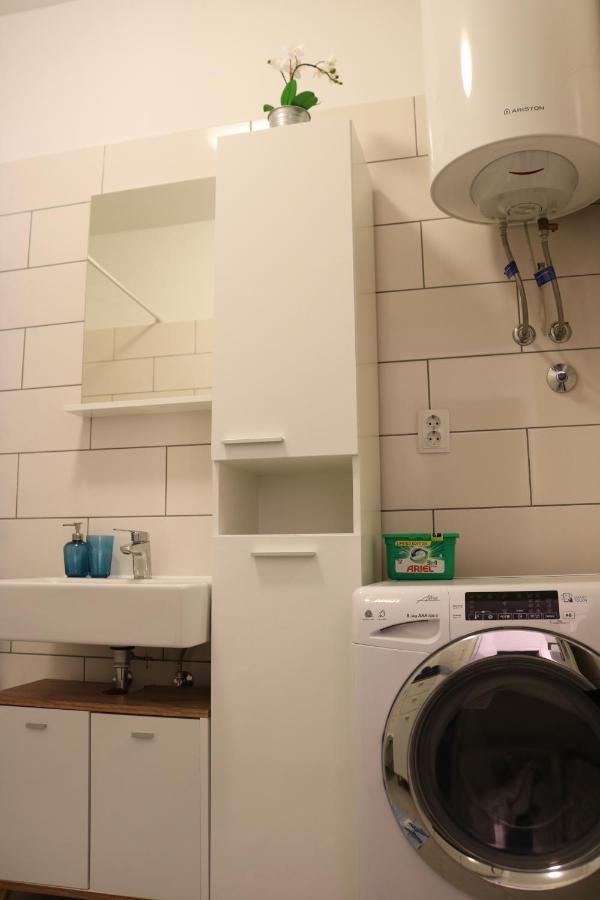 Apartment D&E Punat - Free Parking And Wi-Fi ภายนอก รูปภาพ