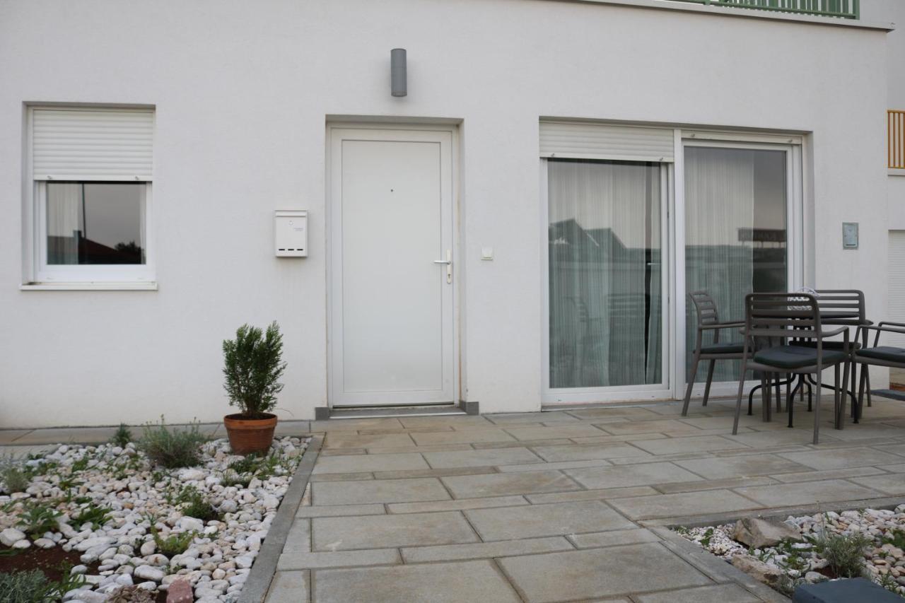 Apartment D&E Punat - Free Parking And Wi-Fi ภายนอก รูปภาพ