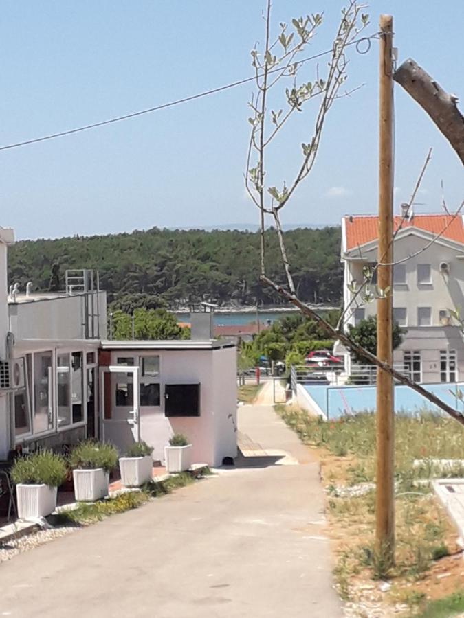 Apartment D&E Punat - Free Parking And Wi-Fi ภายนอก รูปภาพ